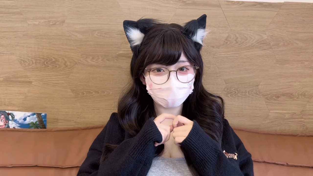 猫女郎亮相吃醋