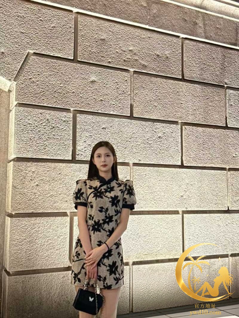 大理黑丝御姐4.jpg